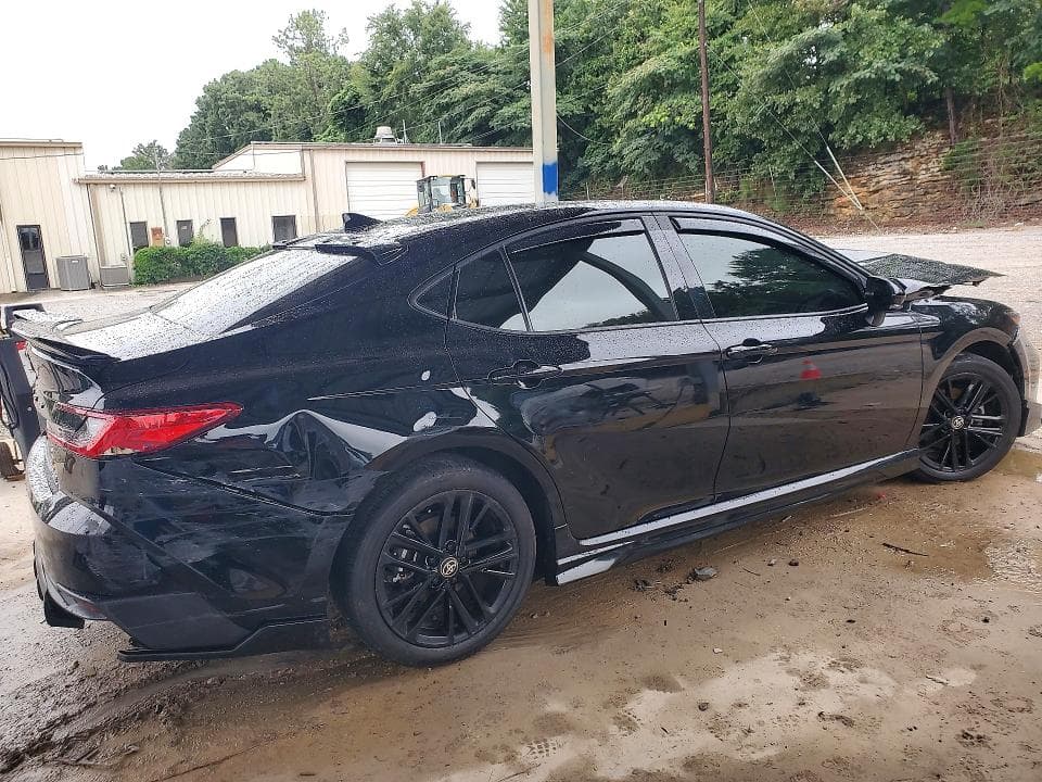 2025 TOYOTA CAMRY SE 3