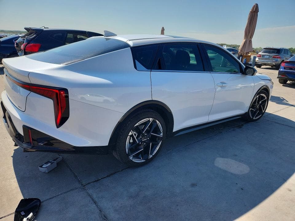 2025 KIA K4 GT LINE 3