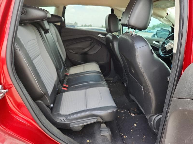2017 FORD ESCAPE SE 11