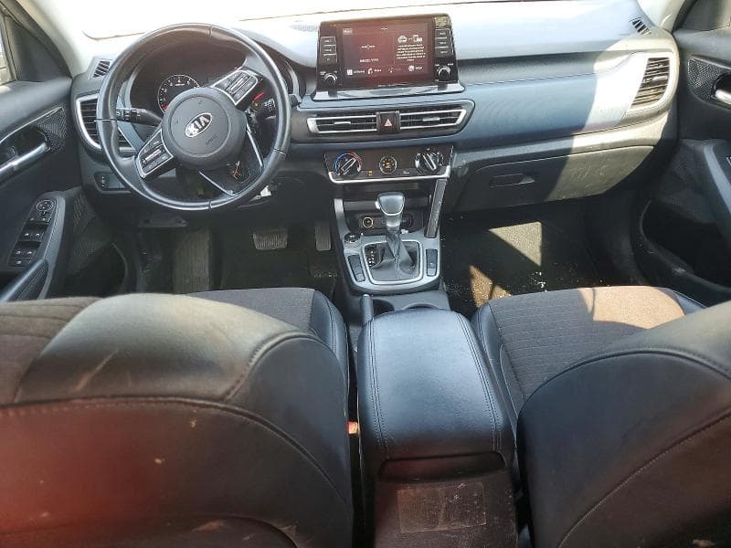 2021 KIA SELTOS S 8