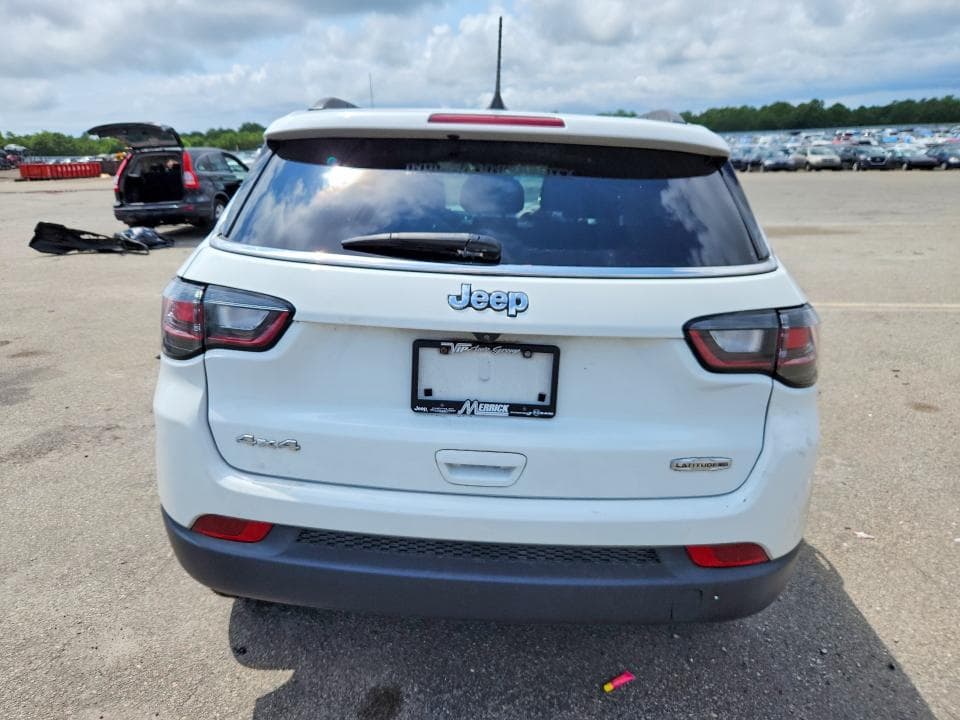 2022 JEEP COMPASS LATITUDE LUX 6