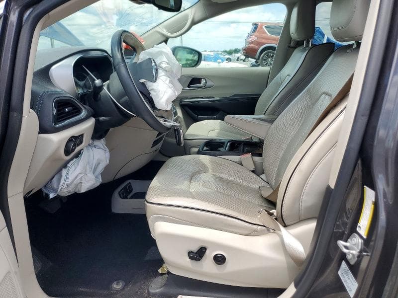 2017 CHRYSLER PACIFICA EHYBRID PLATINUM 7