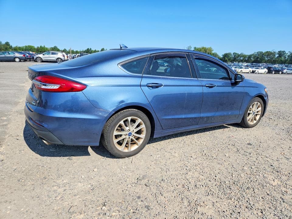 2019 FORD FUSION SE 3