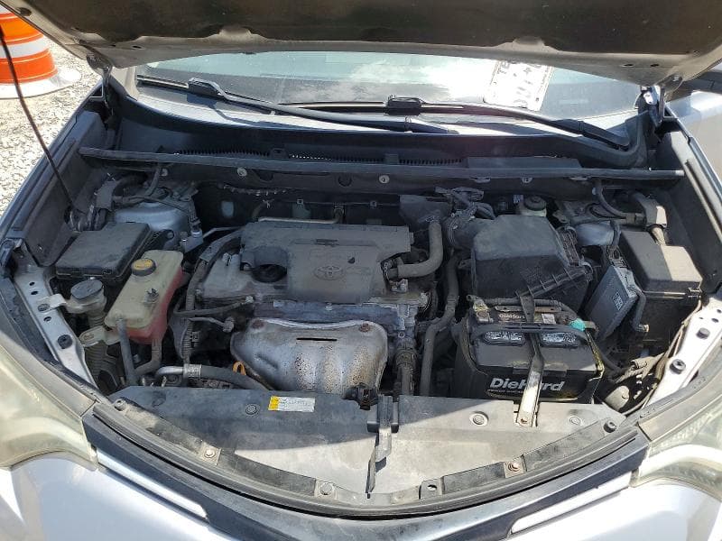 2017 TOYOTA RAV4 XLE 11
