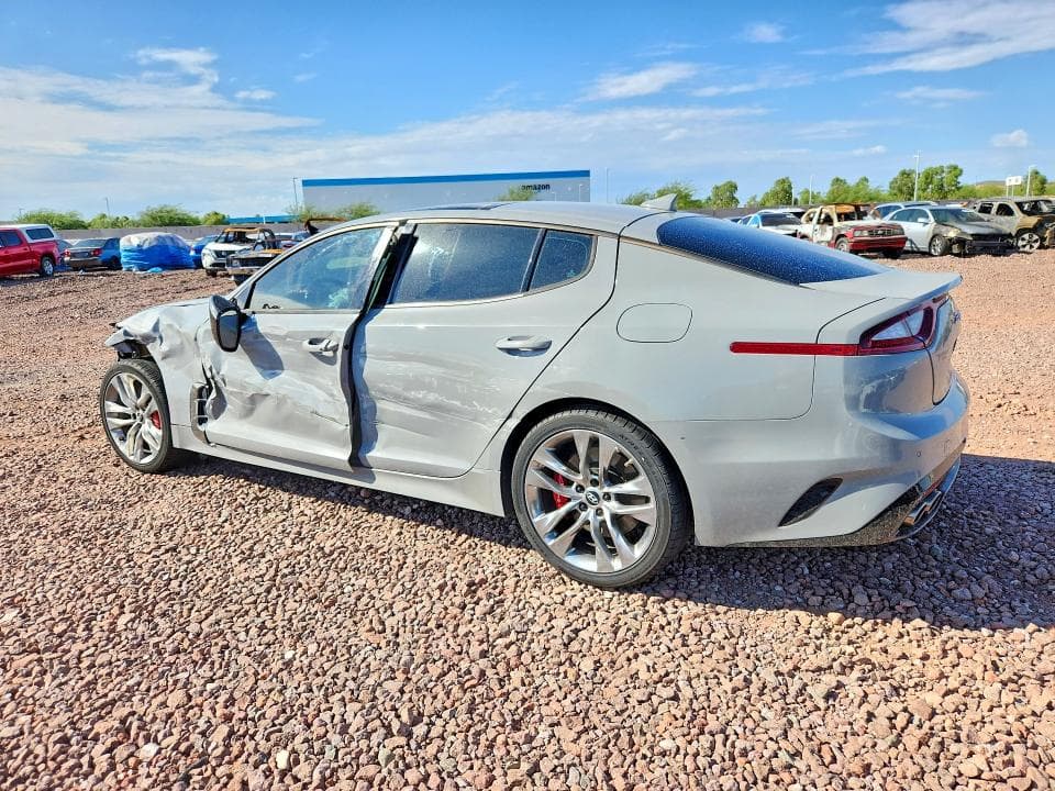 2020 KIA STINGER GT2 2