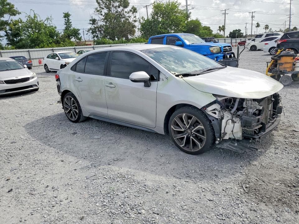 2020 TOYOTA COROLLA SE 4