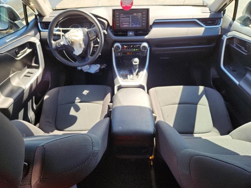 2019 TOYOTA RAV4 LE 8