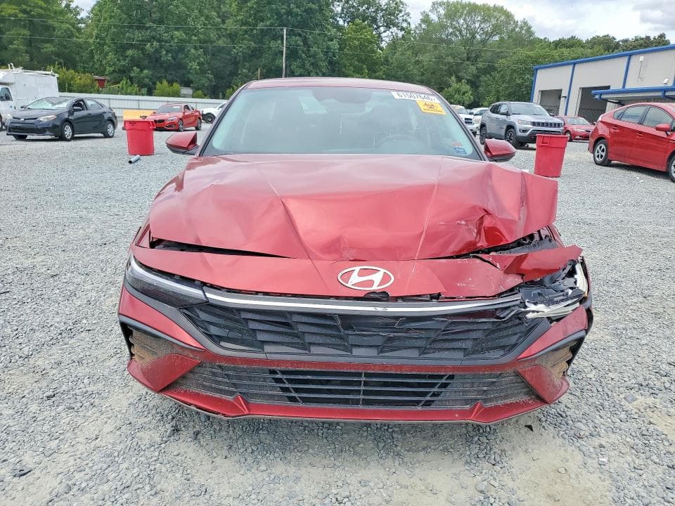 2024 HYUNDAI ELANTRA SEL 5