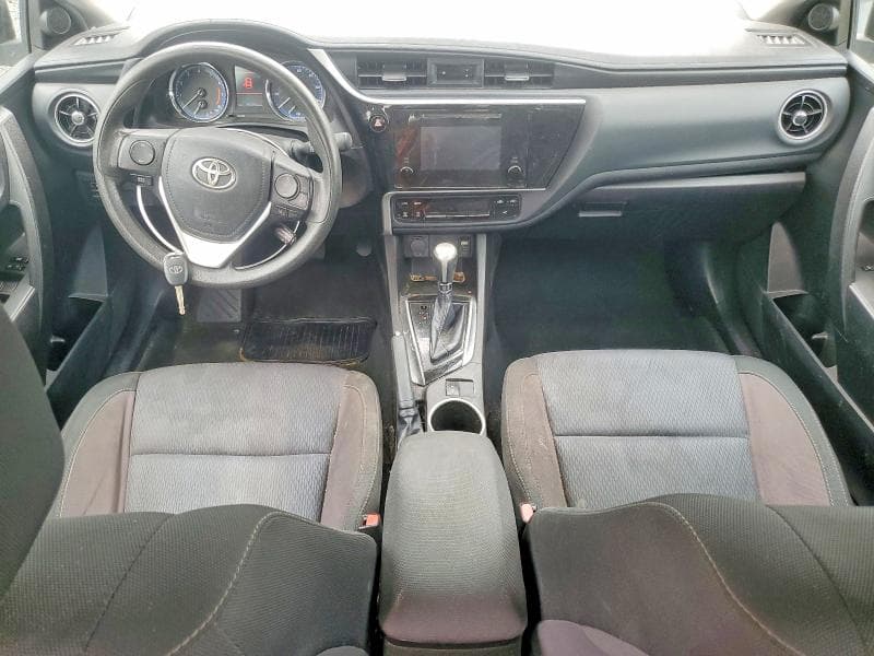 2018 TOYOTA COROLLA LE 8