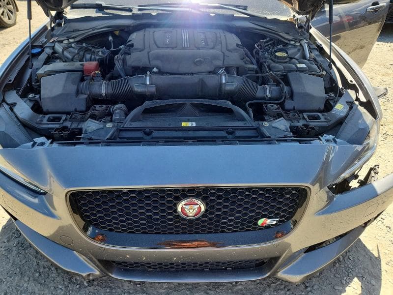 2019 JAGUAR XE S 11