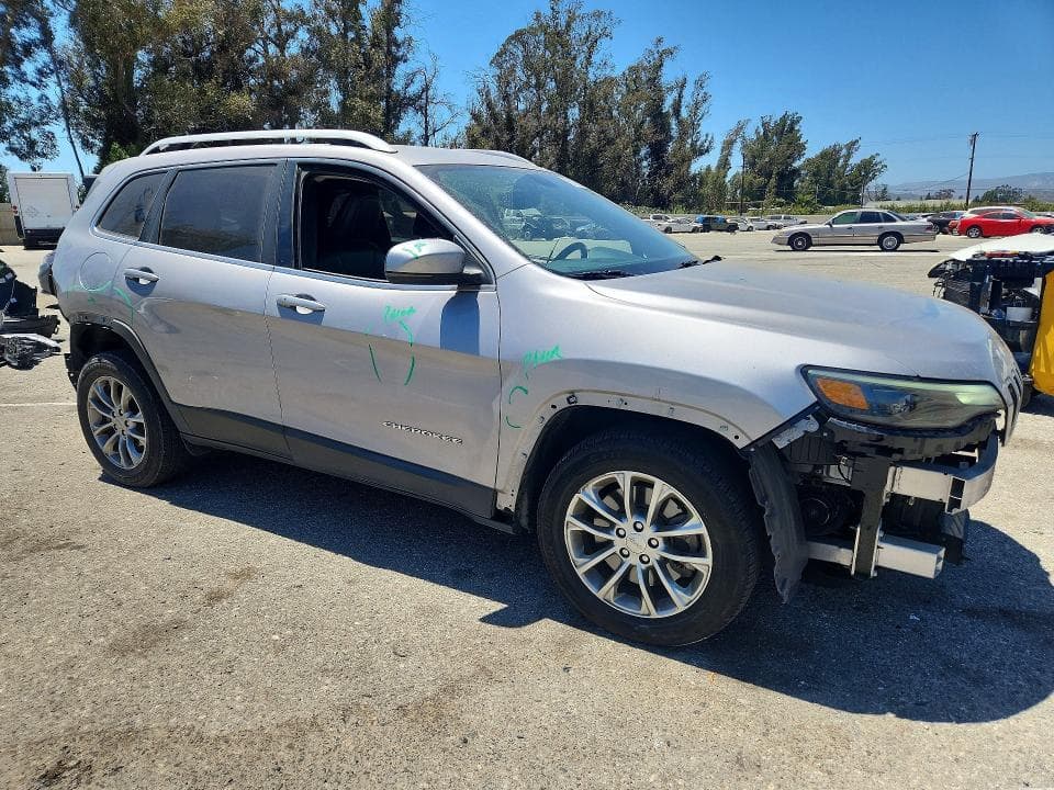 2019 JEEP CHEROKEE LATITUDE PLUS 4