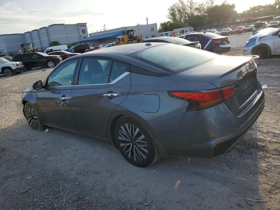 2024 NISSAN ALTIMA SV 2