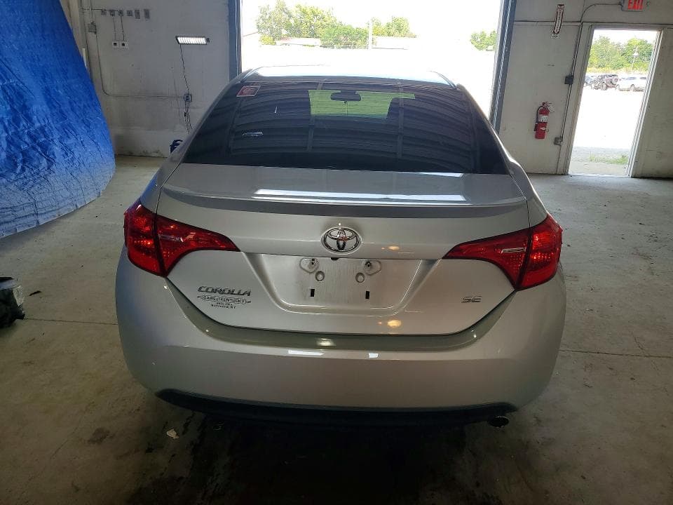 2017 TOYOTA COROLLA SE 6