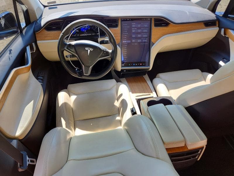 2019 TESLA MODEL X 8