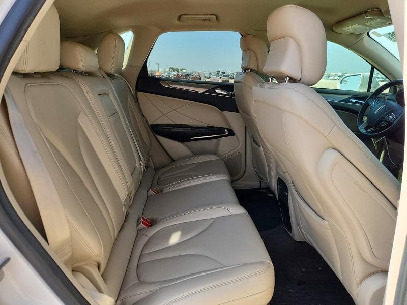 2017 LINCOLN MKC PREMIERE 11