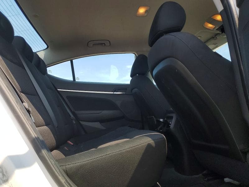 2019 HYUNDAI ELANTRA SE 10
