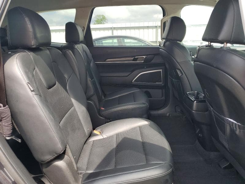 2023 KIA TELLURIDE S 11