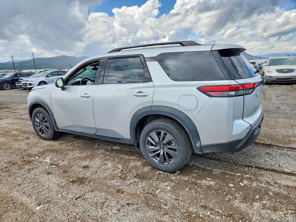 2024 NISSAN PATHFINDER SV 2