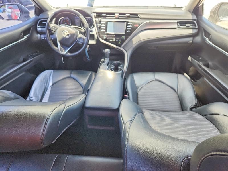 2019 TOYOTA CAMRY SE 8