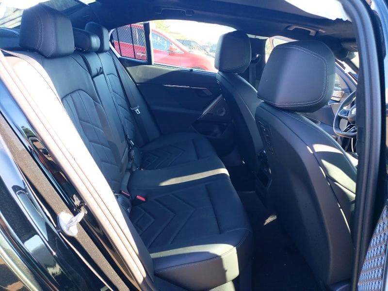 2026 BMW 540 XI 10
