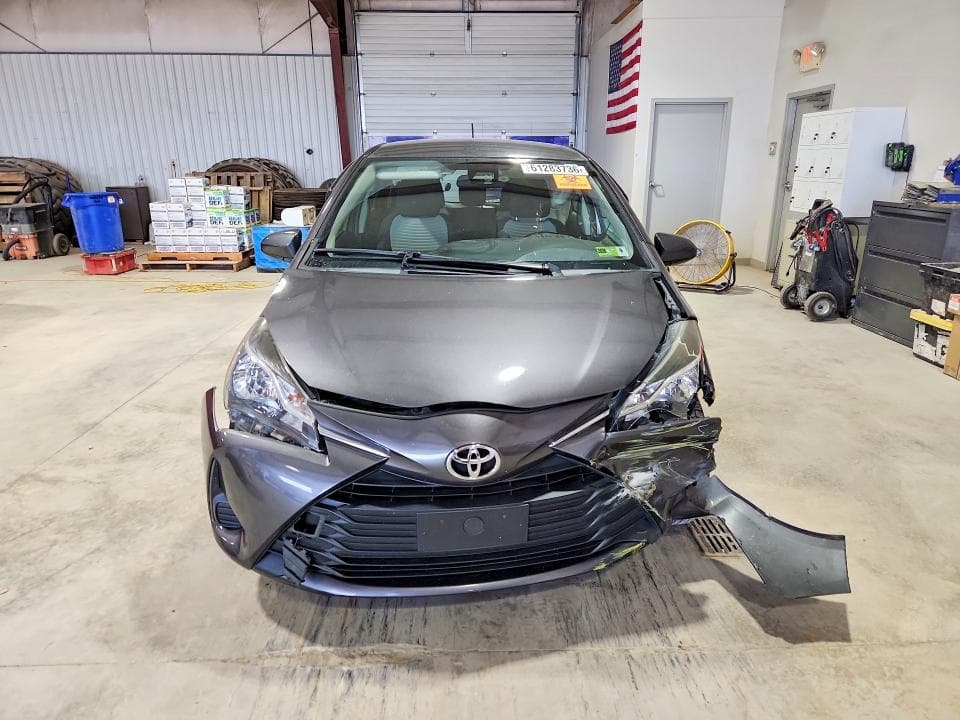 2018 TOYOTA YARIS 5-DOOR LE 5