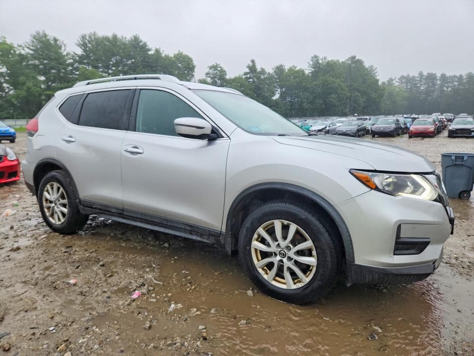 2018 NISSAN ROGUE SV 4