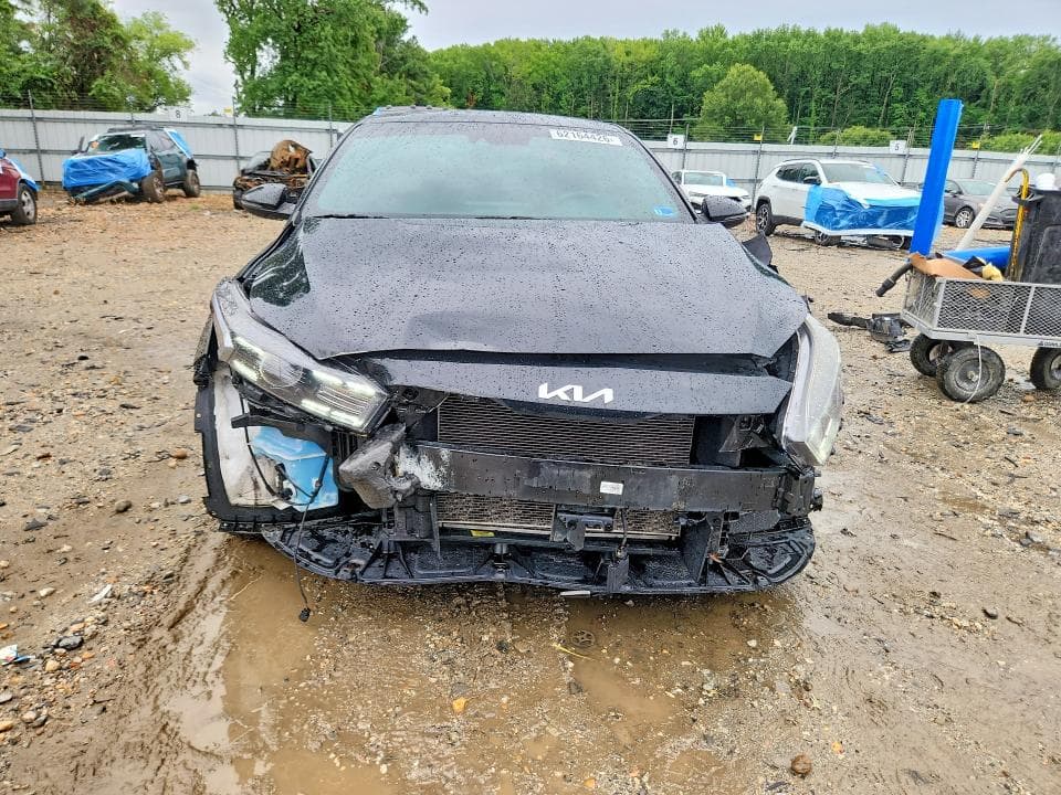 2023 KIA FORTE GT LINE 5