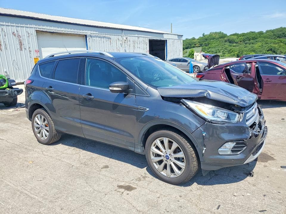 2018 FORD ESCAPE TITANIUM 4