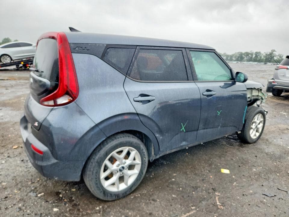 2021 KIA SOUL S 3