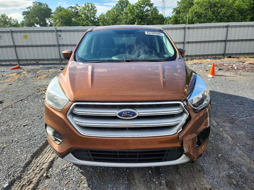 2017 FORD ESCAPE SE 5