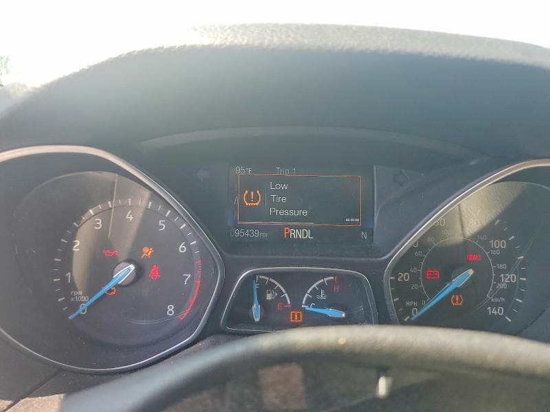 2018 FORD FOCUS SE 9