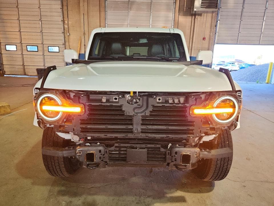 2025 FORD BRONCO OUTER BANKS 5