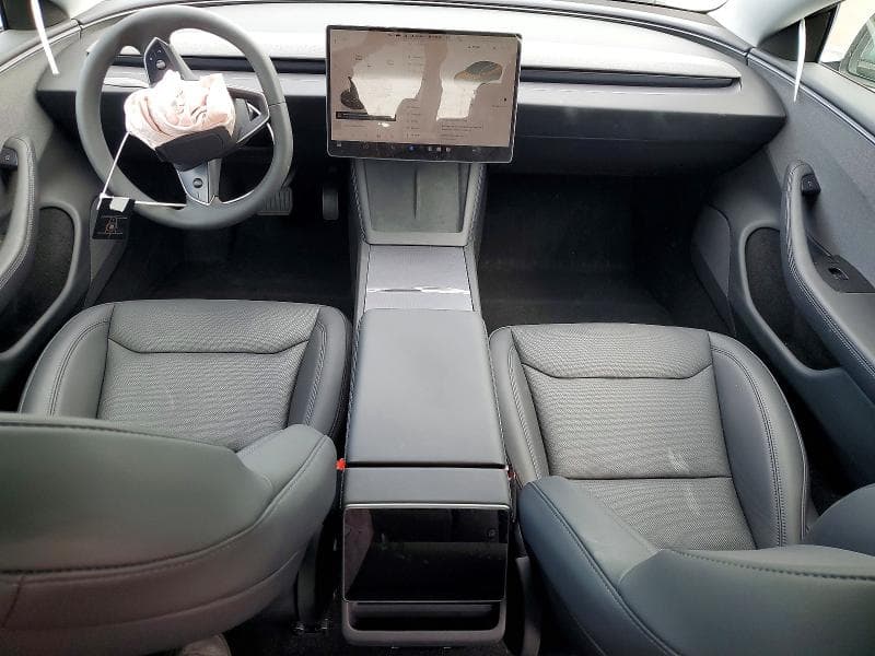 2026 TESLA MODEL 3 8