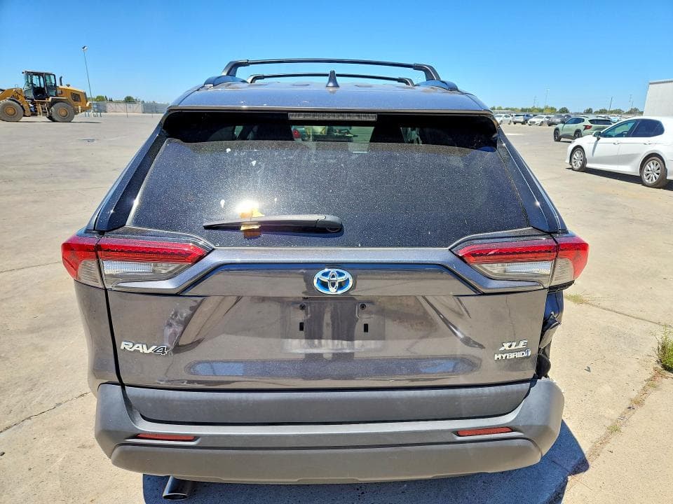 2021 TOYOTA RAV4 HYBRID XLE PREMIUM 6