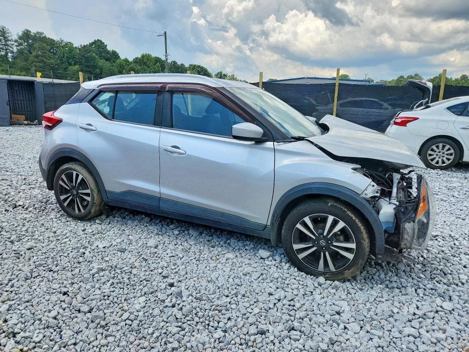 2019 NISSAN KICKS SV 4