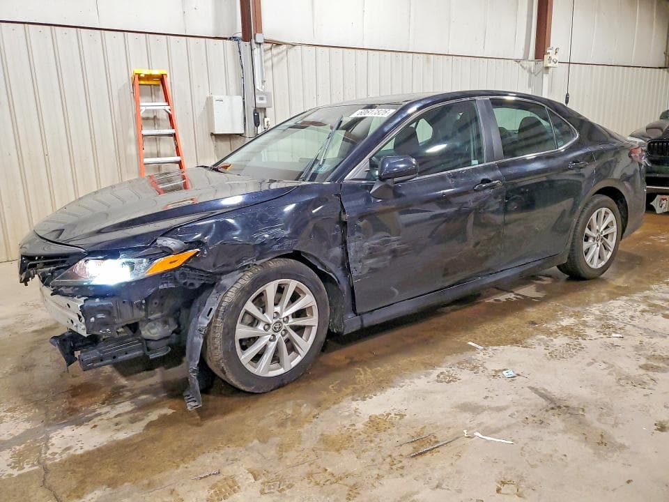2022 TOYOTA CAMRY LE - 1