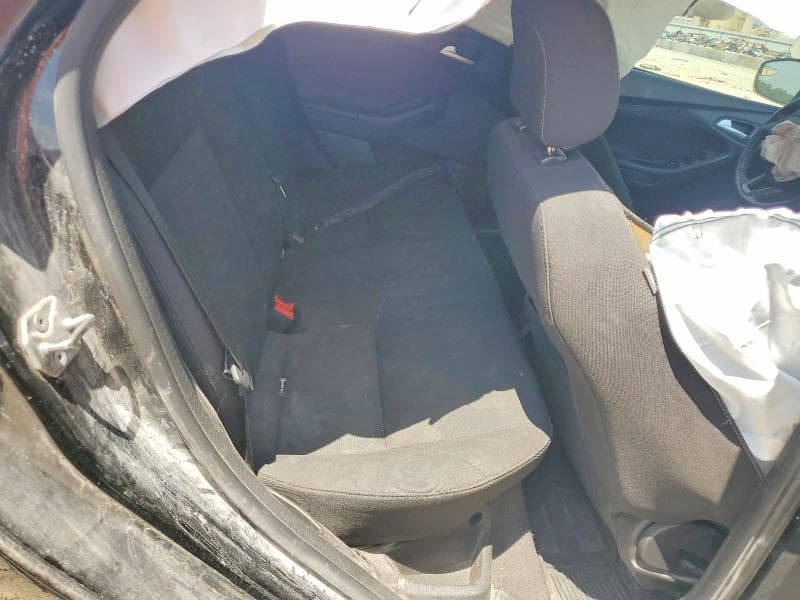 2018 FORD FOCUS SE 10