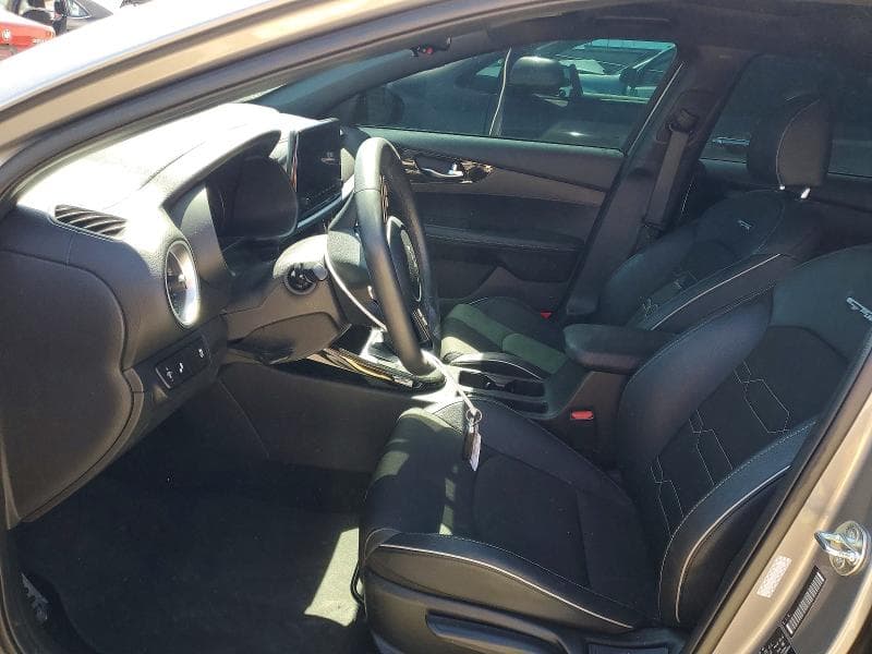 2024 KIA FORTE GT LINE 7
