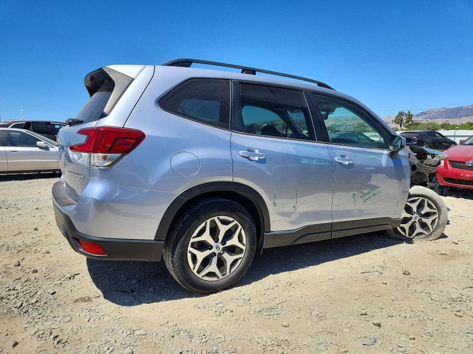 2019 SUBARU FORESTER PREMIUM 3