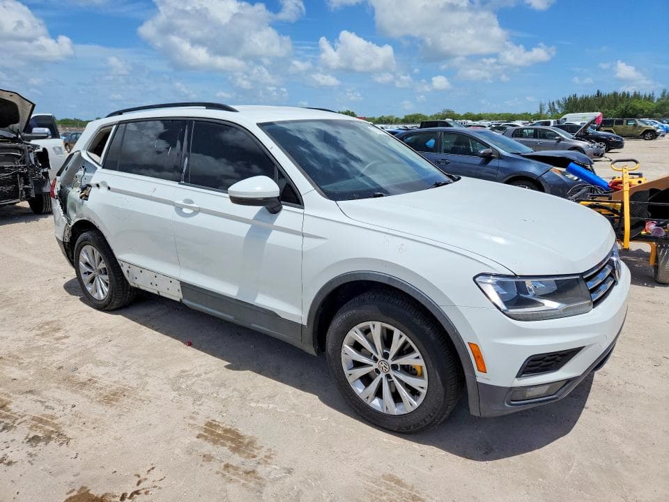 2018 VOLKSWAGEN TIGUAN S 4