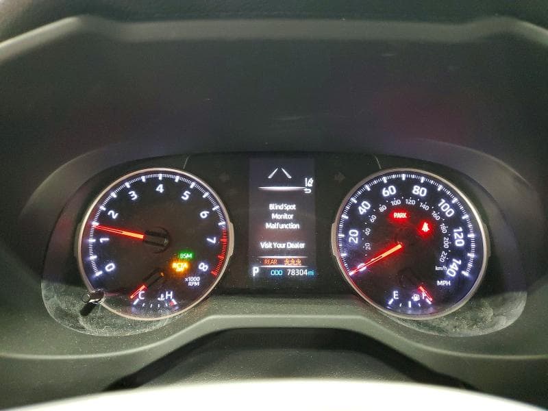 2019 TOYOTA RAV4 LE 9