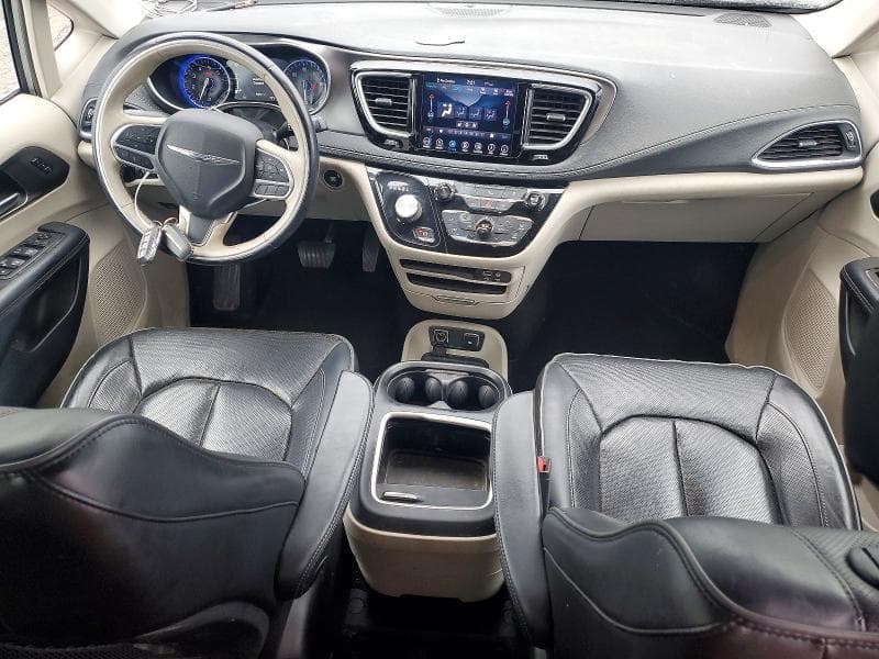 2019 CHRYSLER PACIFICA LIMITED 8