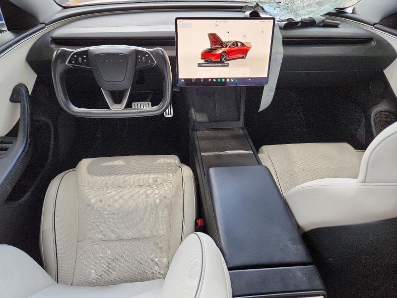 2025 TESLA MODEL 3 8
