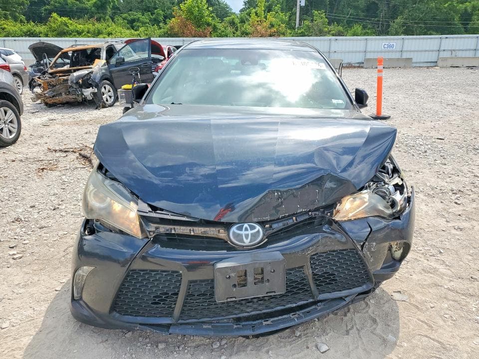2017 TOYOTA CAMRY XSE 5