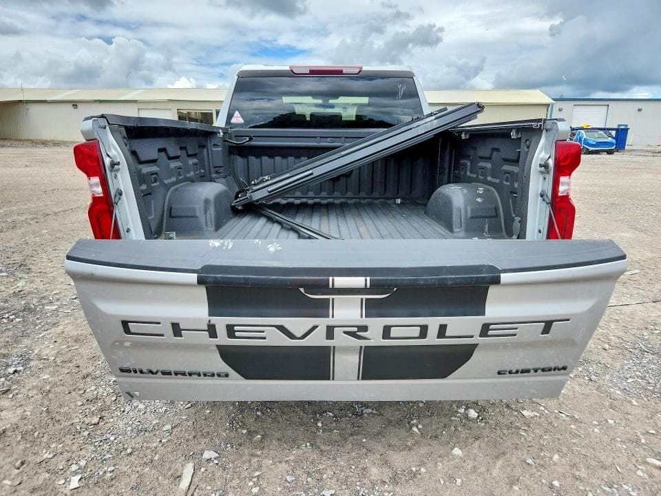 2021 CHEVROLET SILVERADO K1500 CUSTOM 6