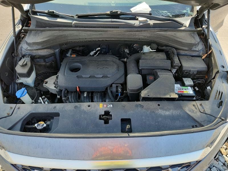 2019 HYUNDAI SANTA FE SE 12