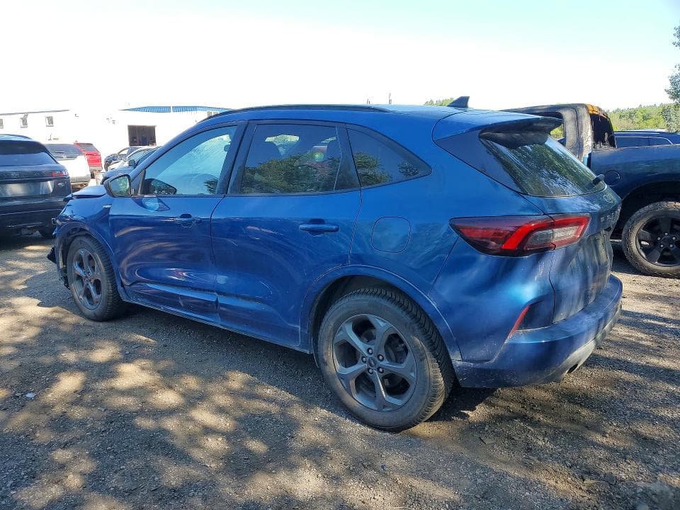 2023 FORD ESCAPE ST LINE 2