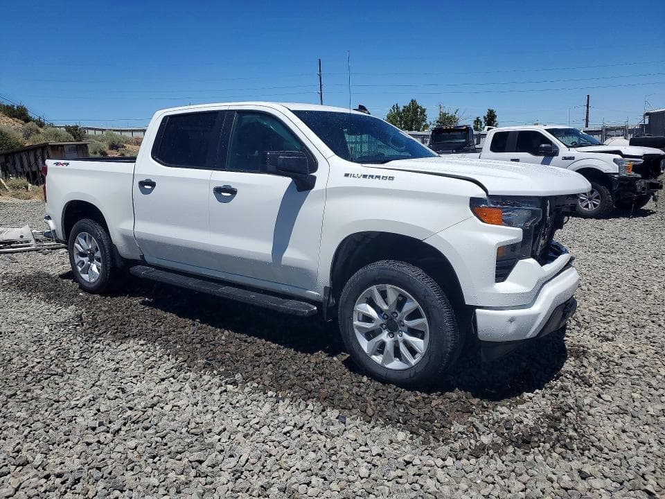 2024 CHEVROLET SILVERADO K1500 CUSTOM 4