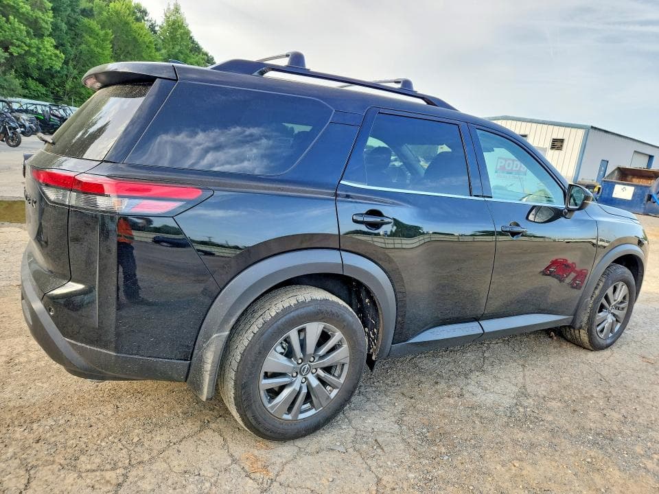 2025 NISSAN PATHFINDER SV 3