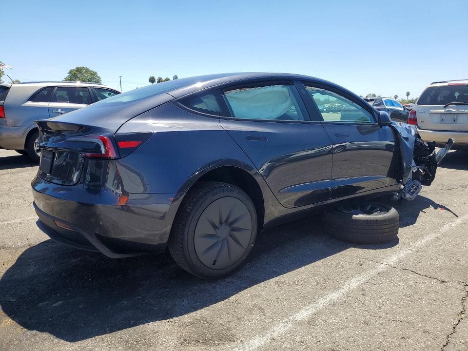 2026 TESLA MODEL 3 3